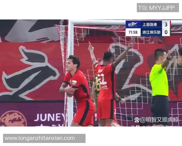 足球明星任意球绝技解析如何在关键时刻改变比赛的命运